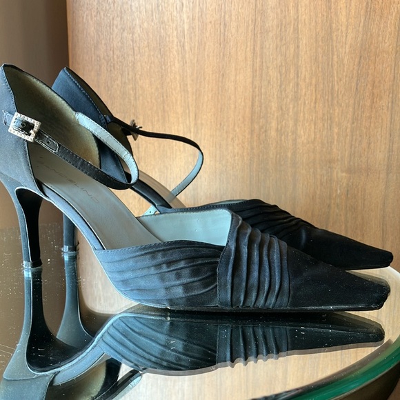 Satin heels - Picture 2 of 7